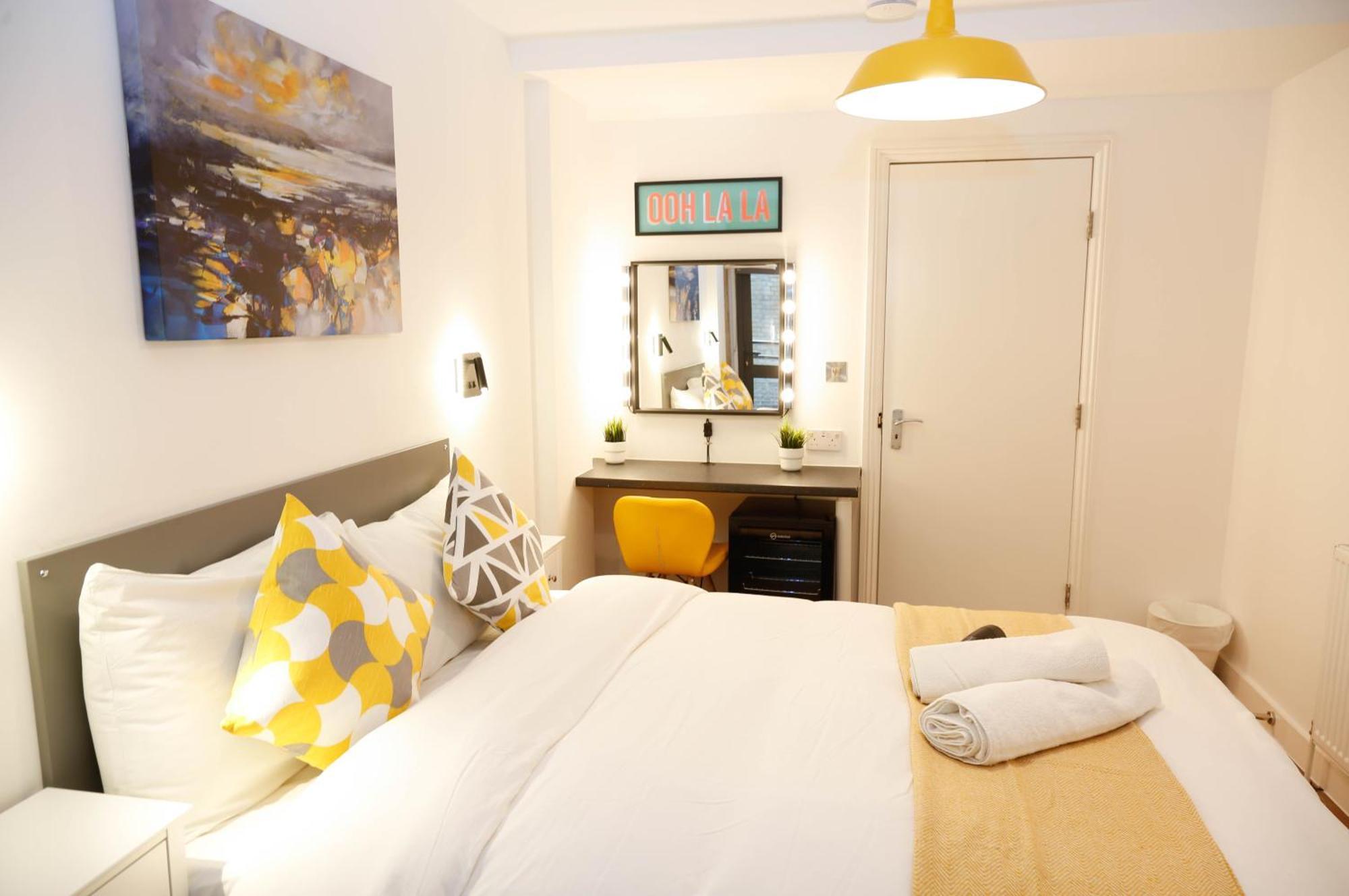 New Luxury Rooms In The Heart Of London Next To Shops, Cafes, Bars & Metro With Shared Bathrooms Экстерьер фото