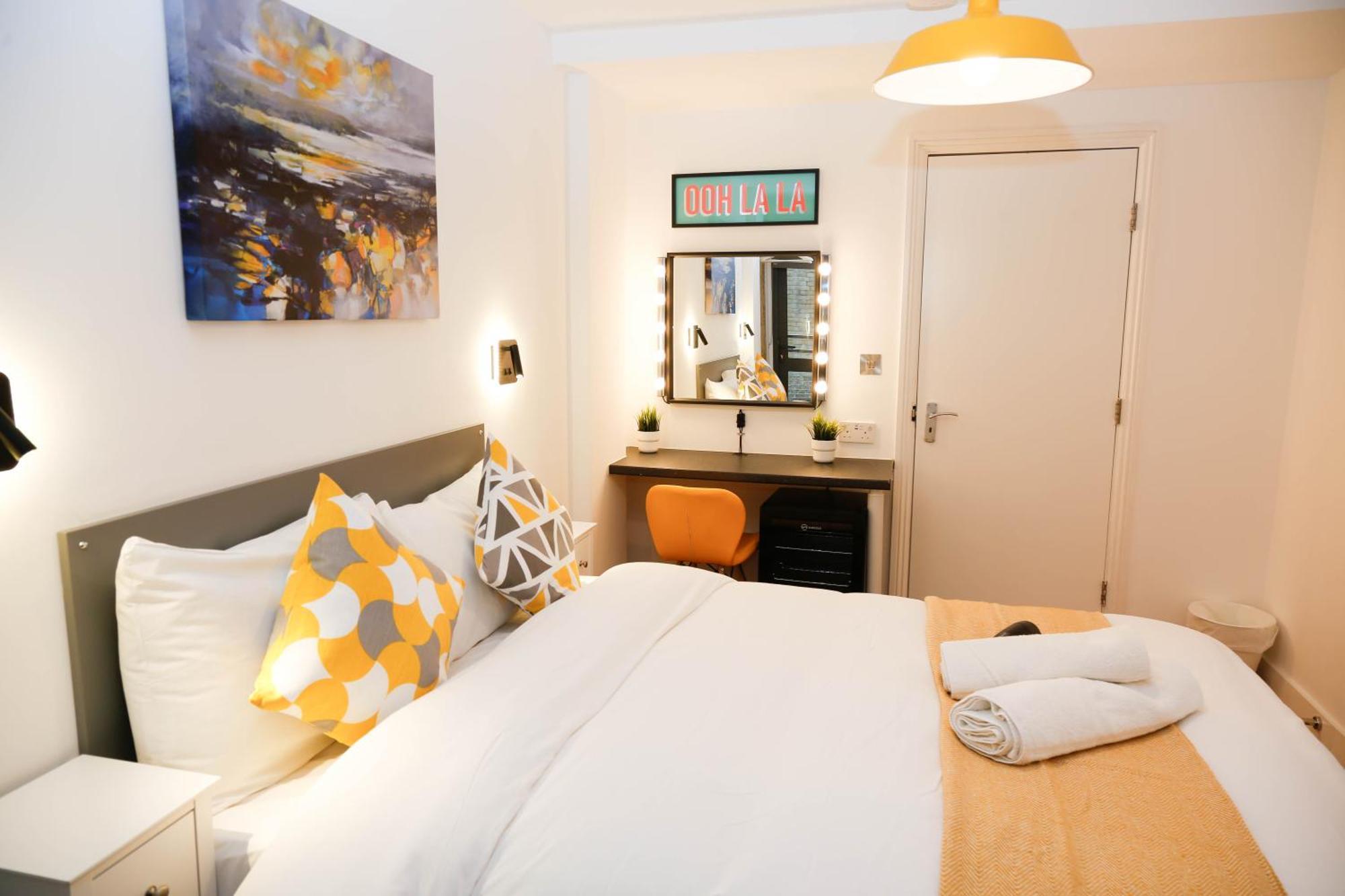 New Luxury Rooms In The Heart Of London Next To Shops, Cafes, Bars & Metro With Shared Bathrooms Экстерьер фото