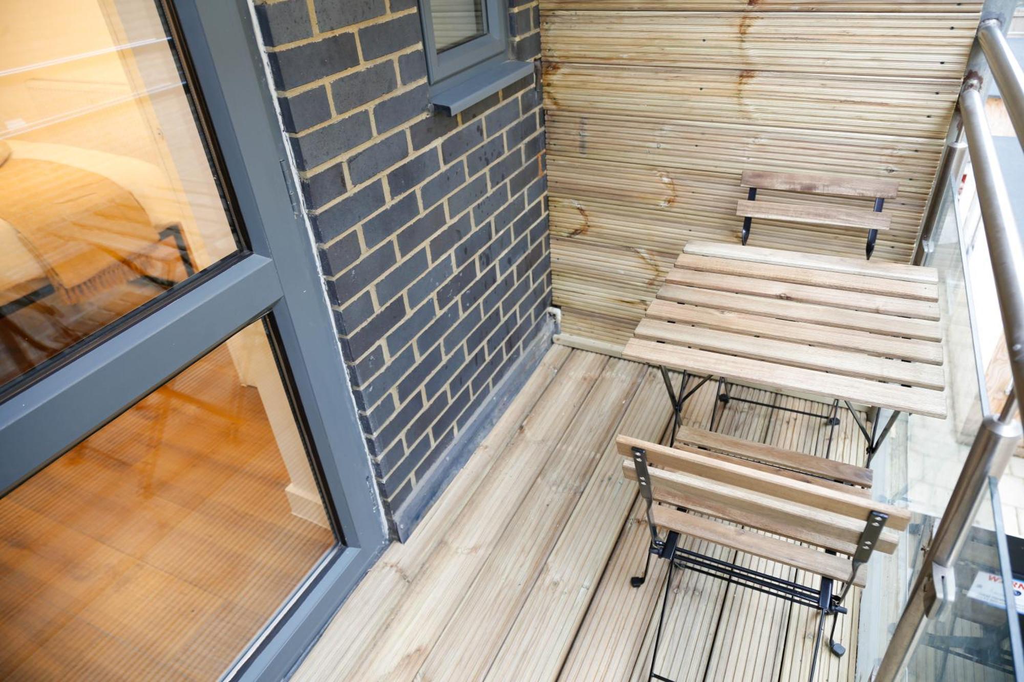 New Luxury Rooms In The Heart Of London Next To Shops, Cafes, Bars & Metro With Shared Bathrooms Экстерьер фото