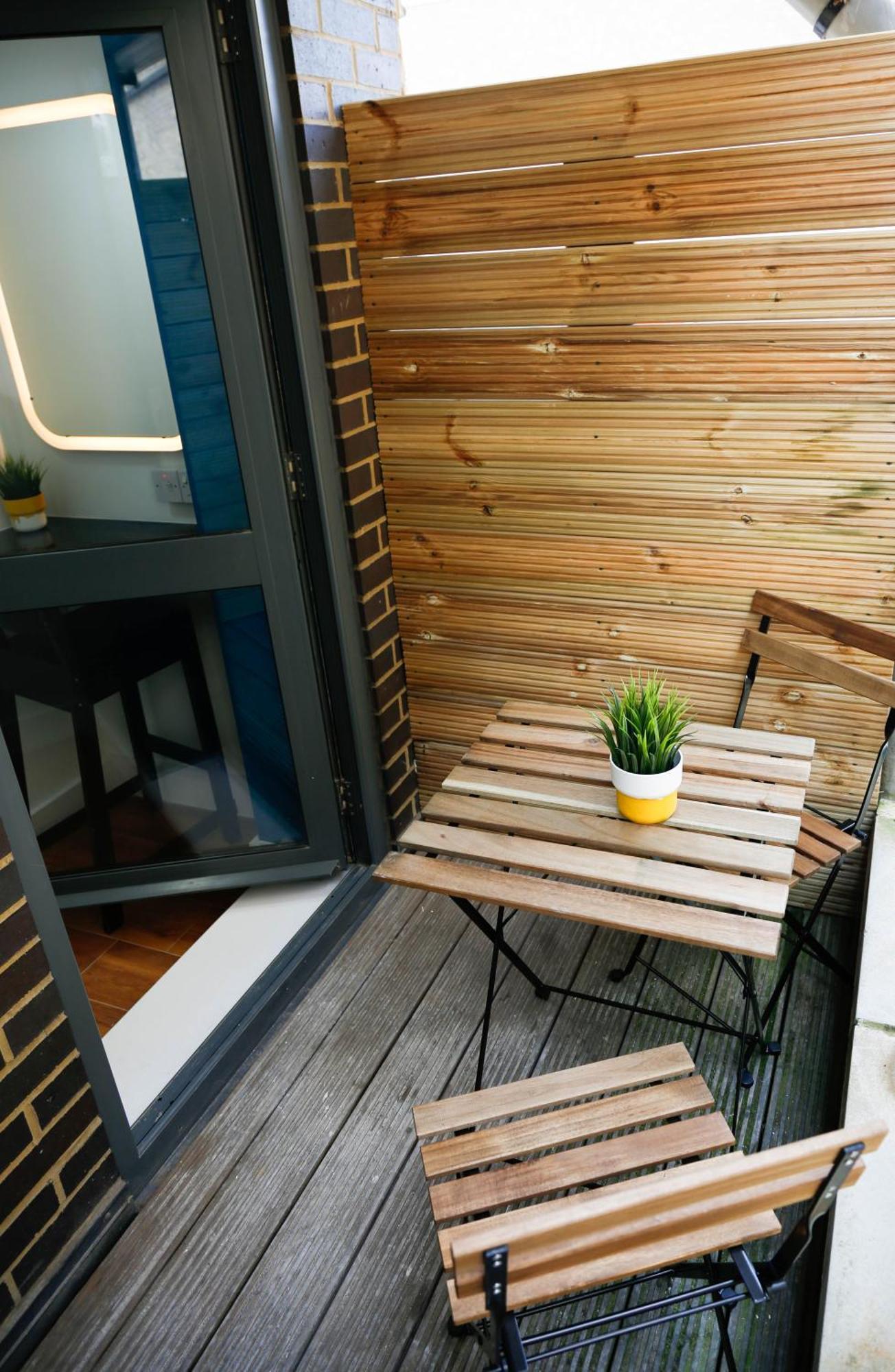 New Luxury Rooms In The Heart Of London Next To Shops, Cafes, Bars & Metro With Shared Bathrooms Экстерьер фото